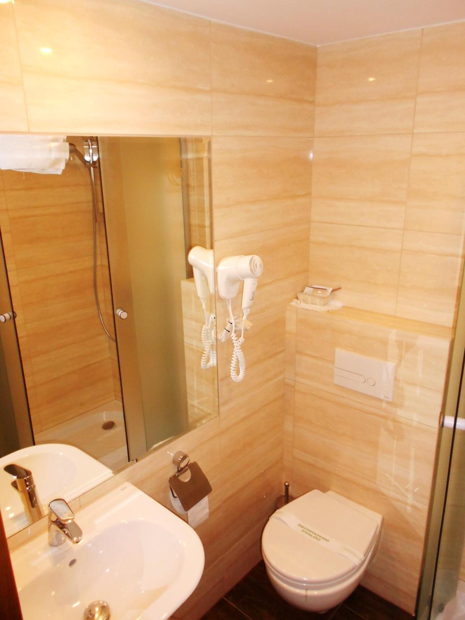Zajazd Avangarda Wisznice Ngoại thất bức ảnh